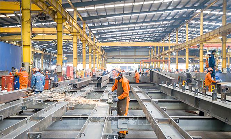 Thủ tướng Chính phủ yêu cầu cắt giảm điều kiện đầu tư kinh doanh, đơn giản hóa thủ tục hành chính
