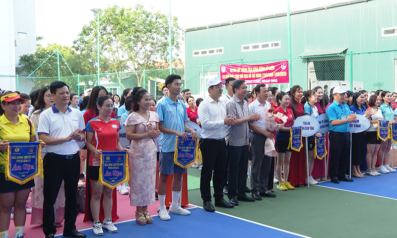 Khai mạc Giải bóng chuyền hơi, pickleball khối Đảng tỉnh năm 2025