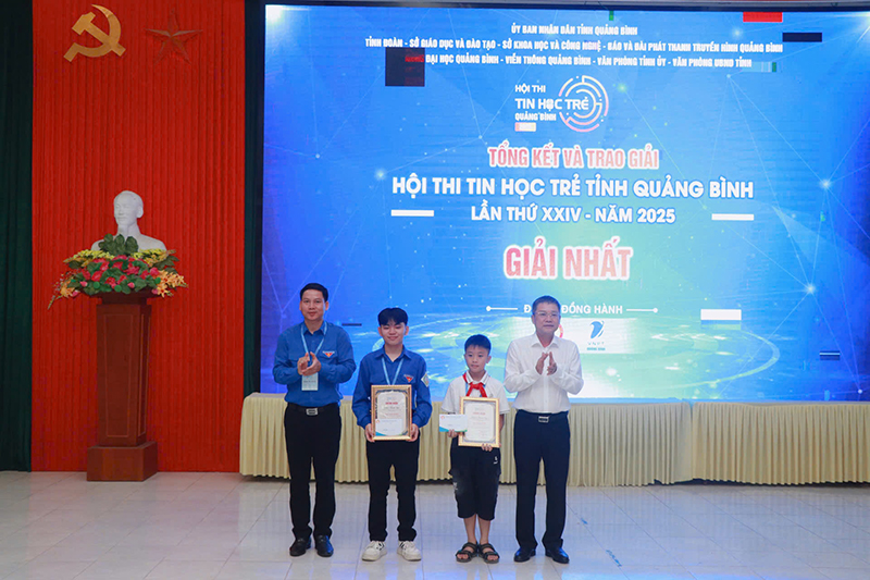 Tổng kết và trao giải hội thi Tin học trẻ tỉnh Quảng Bình lần thứ XXIV