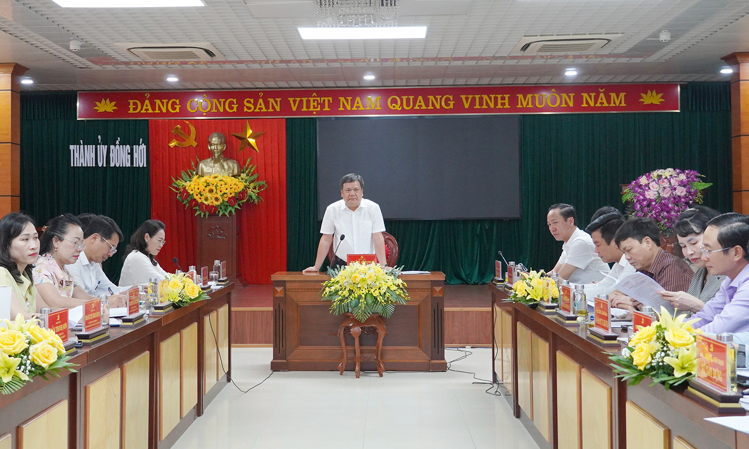 Giải quyết dứt điểm công việc trước khi kết thúc hoạt động chính quyền cấp huyện