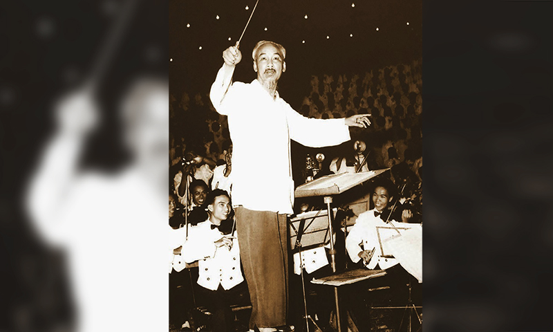 Khi hát về Chủ tịch Hồ Chí Minh