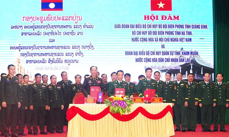 Hội đàm các lực lượng bảo vệ biên giới Việt Nam-Lào