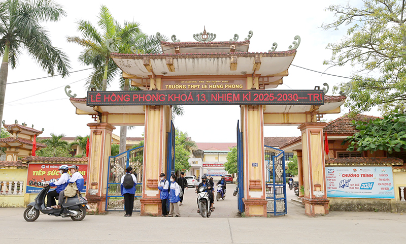 Không ngừng nâng cao chất lượng dạy và học