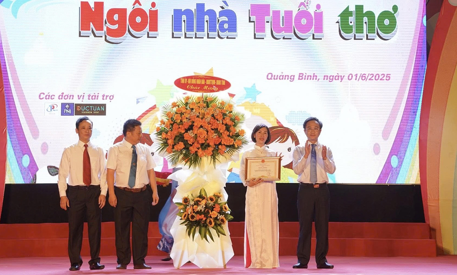 30 năm-"Ngôi nhà tuổi thơ"