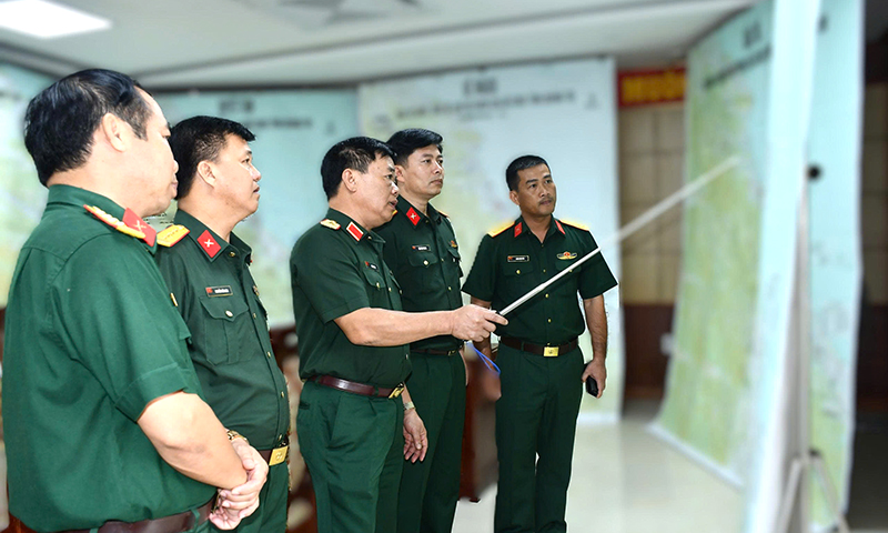 Bộ Quốc phòng kiểm tra công tác sắp xếp lại cơ quan quân sự địa phương tại Quảng Bình