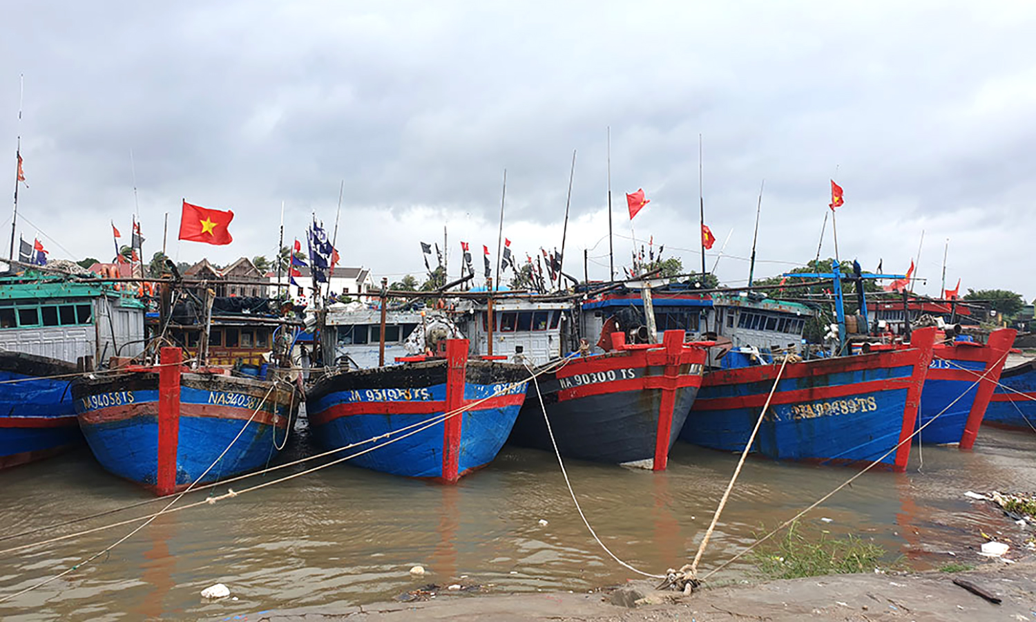 Khẩn trương ứng phó mưa lũ do hoàn lưu bão số 1 gây ra