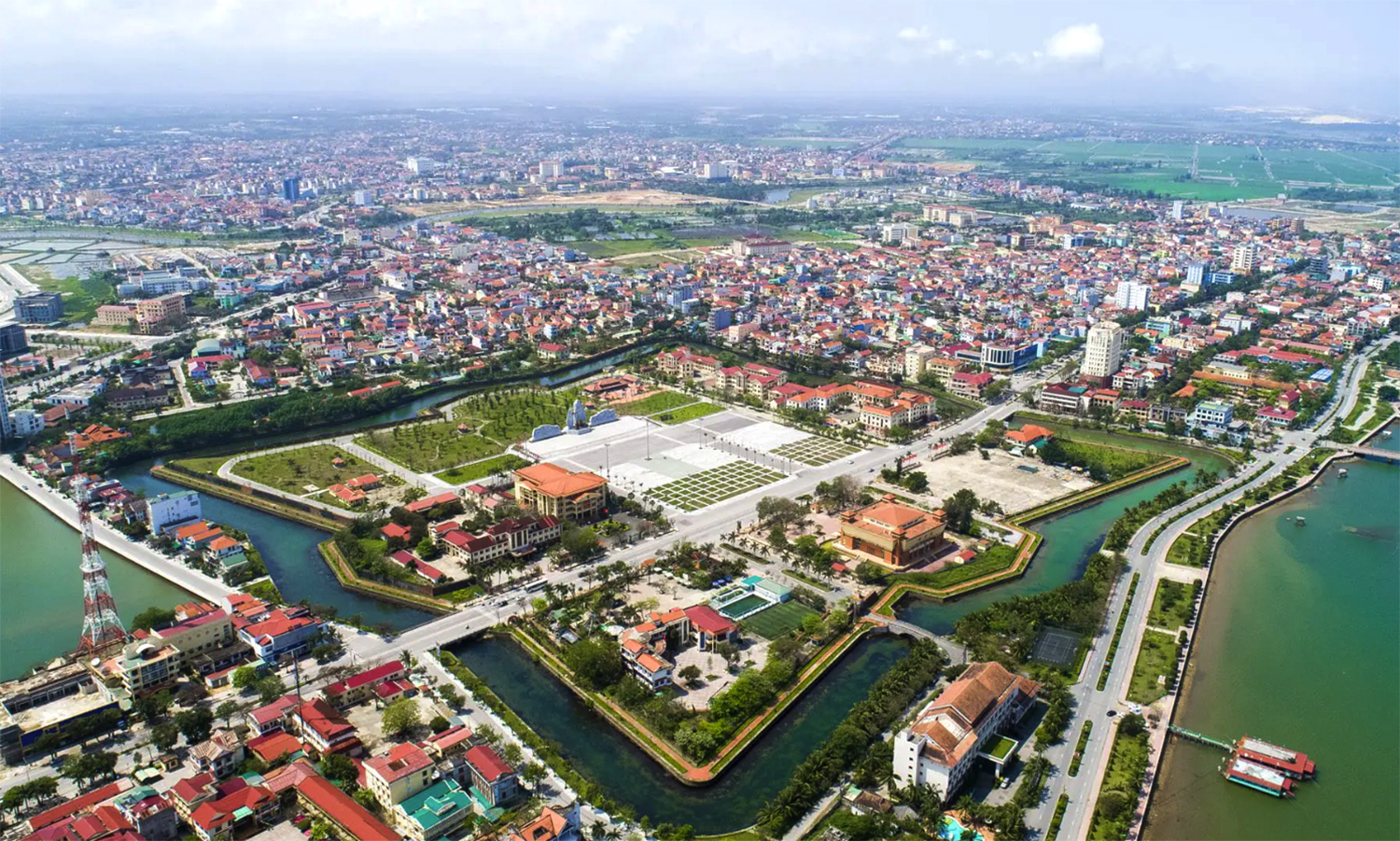 Rà soát, chuẩn bị lễ công bố các nghị quyết, quyết định của Trung ương, địa phương về sáp nhập đơn vị hành chính